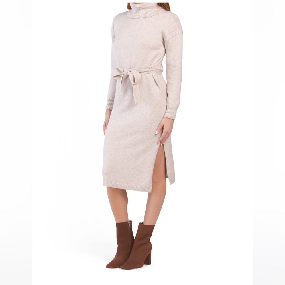 Turtleneck Midi sweater Dress